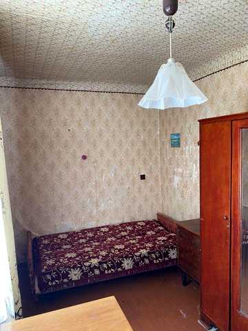 Продам  2к квартиру в центрі. Власник.