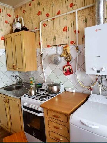 Здам частину будинку 2 кімнати всі зручності район ТЦ Таврія Кит