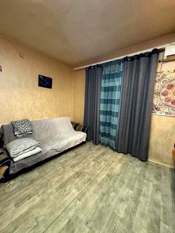 Сдам 2 комнатную в  центре Яворницкого 46