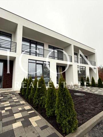 БЕЗ % Продаж сучасного таунхаус | с. Зазимя