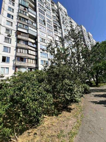 Продаж 1-кімн.кв. Метро «Дарниця», Вул. Романа Мстиславича 8(Жмаченка)Без комісіі!!