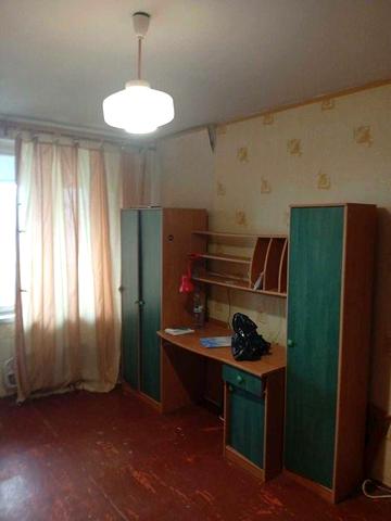 Продаж однокімнатної квартири. Метро Захисників України.