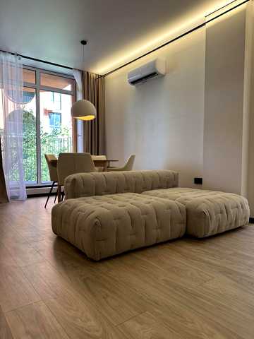 None 164500 USD