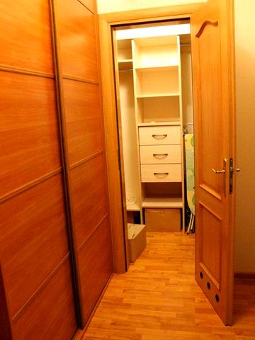 1 кімнатна квартира Багрінова Гора, провулок Моторний,9а. Простора квартира площею 49 м кв. з сучасним ремонтом. Власна котєльня на будинок