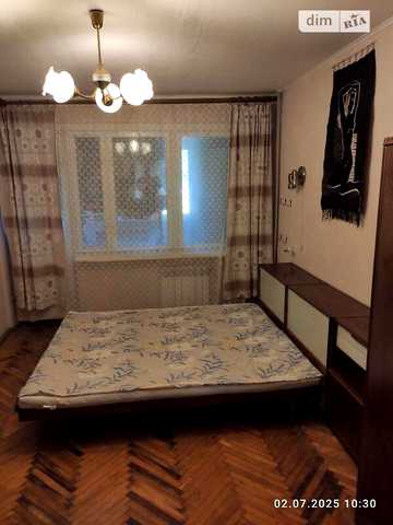 Продаж 3к Квартира Квартальна (Гладкова) вулиця