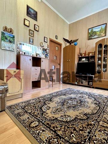 2 кім, Австрійський будинок