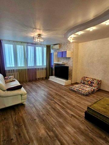 Оренда просторої 3-кімнатної квартири 119 м² | ЖК «Корона» м. Київ, вул. Срібнокільська, 5 хвилин пішки до метро «Позняки»