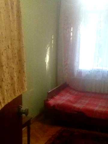 Продаю 3-к квартиру на вул. Івана Їжакевича 7/10