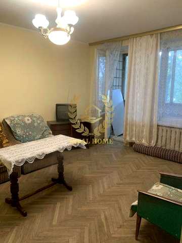 Продаж 2-кімнатної квартири в Печерському районі, метро Арсенальна.