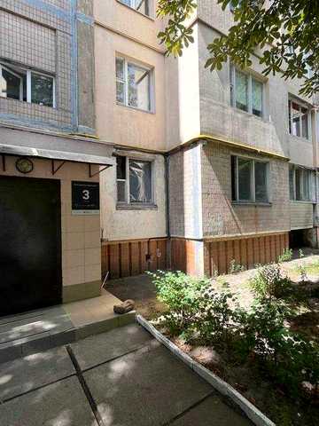 Продаж/Квартири, 3к, Святошинський район, проспект Корольова Академіка 4
