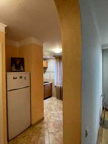 Продам 1-кімнатну. Печерськ. Ст.М.Арсенальна, вул.Гусовського, буд.2.  Газова плита.