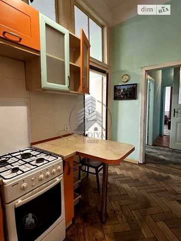Продаж 3к Квартира Верхратського вулиця