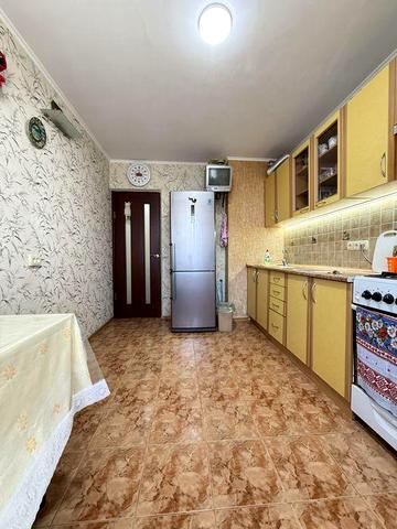 Здається на рік і більше затишна двокімнатна квартира в Чорноморську.