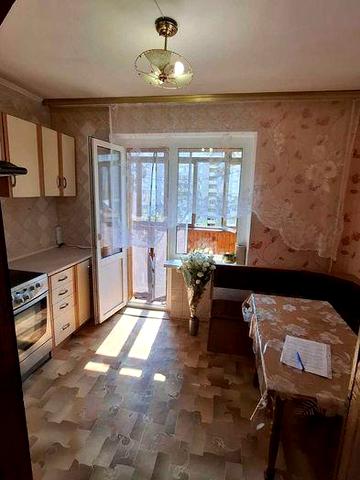 Оренда 2к квартири Святошинський Якуба Коласа 4 поруч ст швидкістного трамваю Гната Юри до метро святошин 18 хв маршруткою