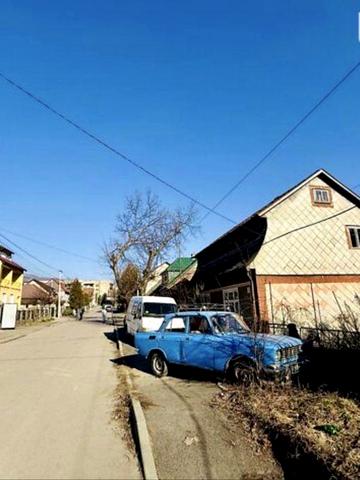 Житловий будинок в центрі м. Рахів, продаж дому, дім