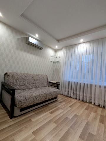 Тетянинська вул. (Леваневського), 4
