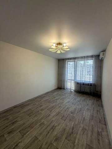 Продам 1 комнатную квартиру Салтовское шоссе 145