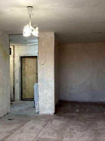 Продам 1к квартиру 43.4 м², вул. Березинська 25. Караван