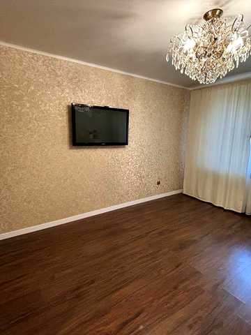 Двокімнатна квартира по вулиці Рожева