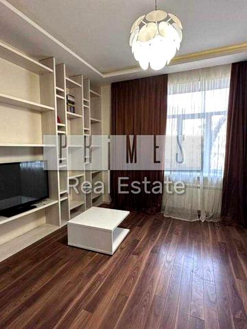 продаж 2к квартири 68м2 вул. Обсерваторна 10,  в історичному центрі Києва, 15хв метро Золоті Ворота