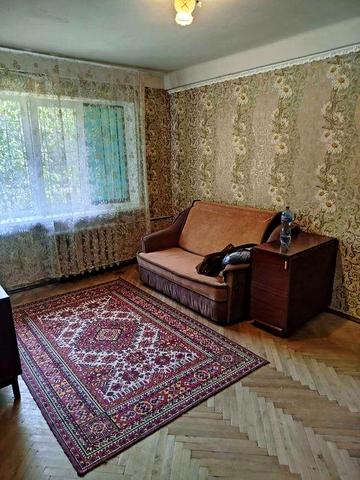 Сдаеться гарна 2 х кімнатна Дарницька площа ,пр-т Соборності 1б