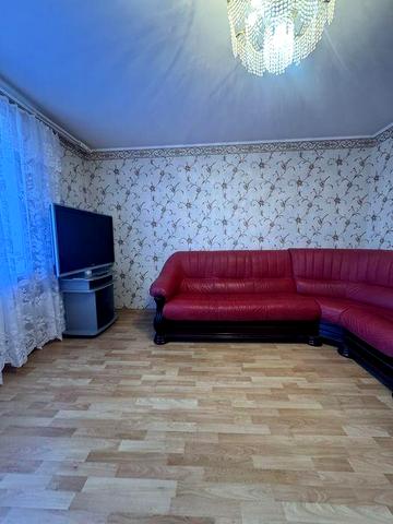 Сдам 3-х комнатную квартиру длительно