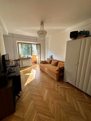 2к  Олени Теліги 41Б, затишна квартира, метро Допогожичі, парк