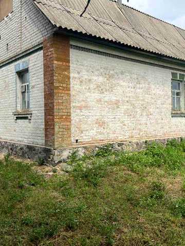 Продам пів будинку в селі Любарці Бориспільський район