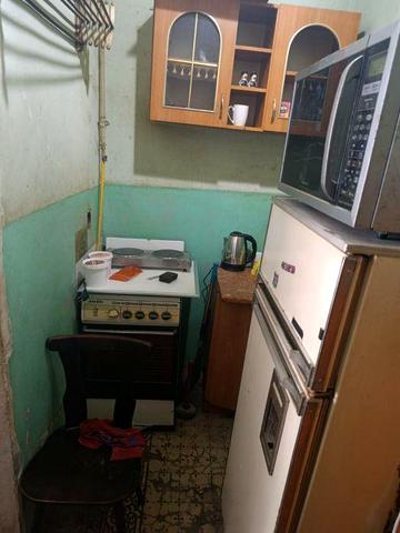 Здам 1 кімнатну квартиру з меблями холодильник телевізор плита мікрохвильова піч .