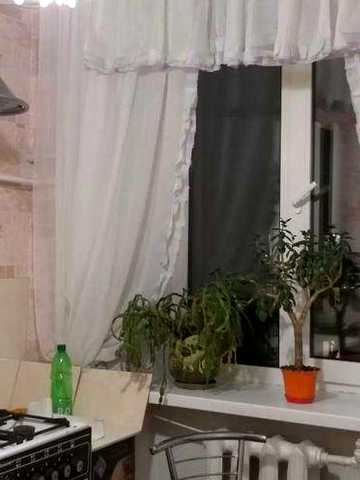 Здам 1 к/кв-ру (без комісії) між двома ст.метро (р-н Соцміста)