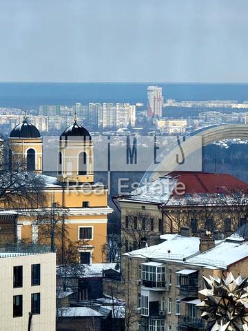 Паторжинського вул., 14