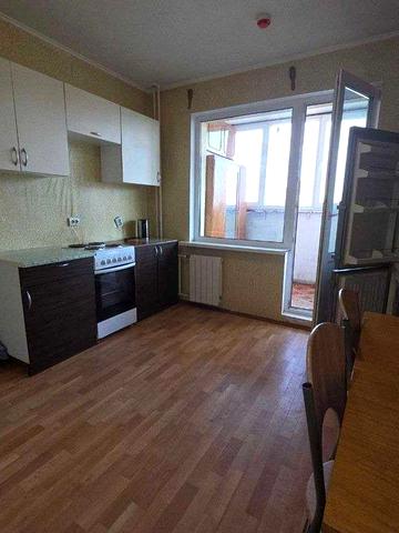 Продам 1 кімнатну квартиру на Позняках по вул. Урлівська 34 а,
