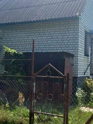 Продам дачу в "Білому наливі"в якій можна проживати майже рік.