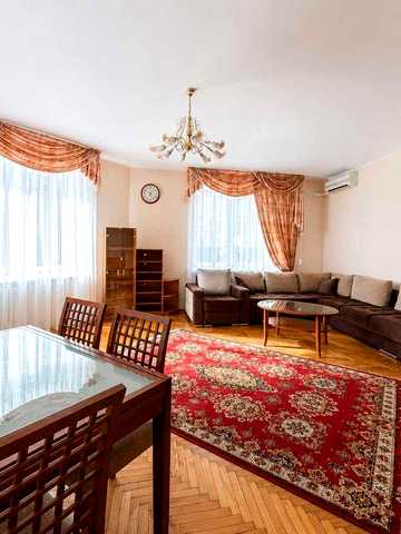 Продаж 4к квартири від властника без коміссії 166.8 кв. м на вул. Олександра Кониського 52-58.