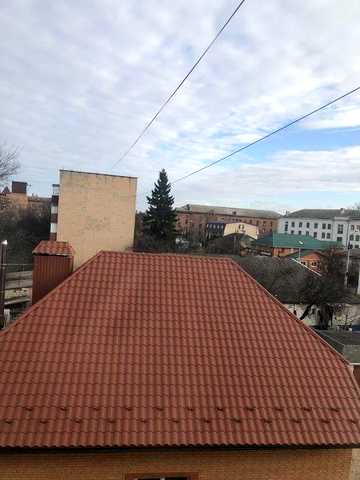 2-хквартира на площі,від власника,на довготривалий термін.