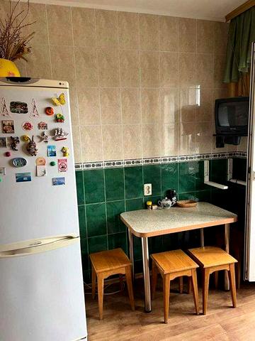 Оренда 3 кім. квартири з автономним опаленням  на Леваневського