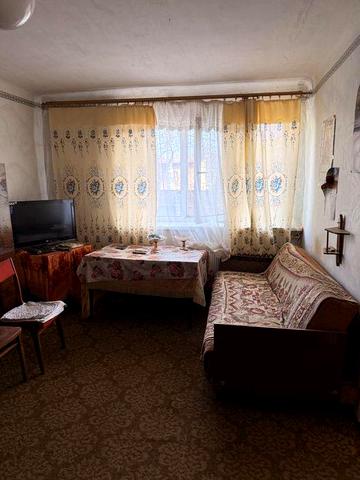 Продаю квартиру в місті Зіньків Полтавської області