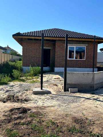 Новий сучасний будинок у районі Луначарський