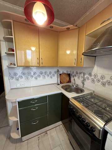 Продам 3к квартиру с мебелью и техникой проспект Свободы/Красный Камень/