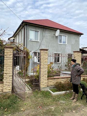 Сдам свой  уютный дом 200м2, Бугаз.Альтернативное отопление, Подвал-укрытие. ДОЛГОСРОК!!