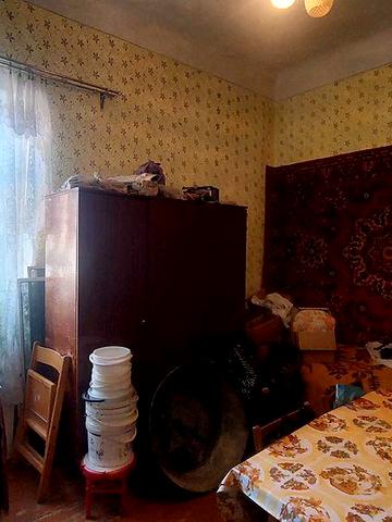 Продам 2-кімнатну квартиру. Пл.Шевченка,5/14.