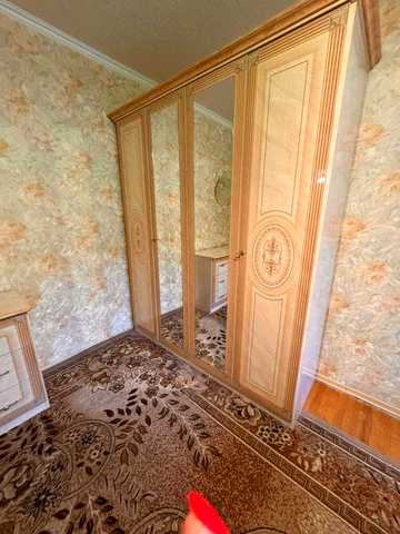 Продаж 2к квартири 53 кв. м по вул. Симиренка 34