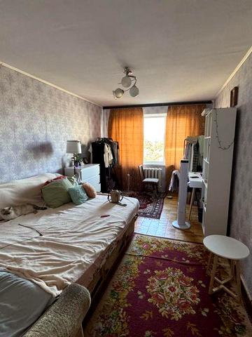Олени Теліги,біля парку.Облаштована всім необхідним,простора квартираа