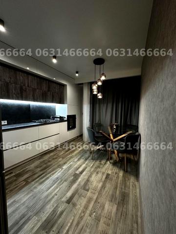 None 100000 USD