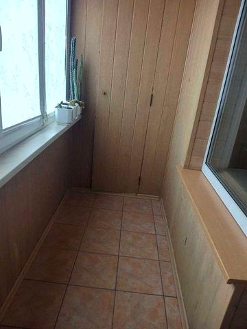 Продаж 3-х кімнатної квартири біля Фестивального.