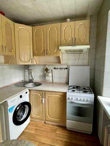 Продаж 2-ної квартири, Піонерська