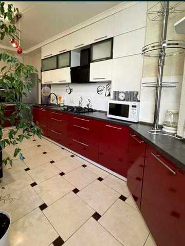 Продам 2к. квартиру 75 м2 в ЖК "Софиївська Слобідка", ул. Боголюбова,12