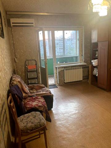 2-х кімнатна   Деснянський р-н , вул Червоної калини 54/9  Троєщино терміново