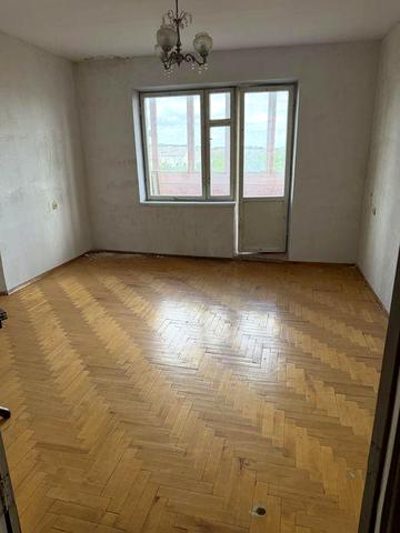 Продаю 4-ох кімнатну квартиру