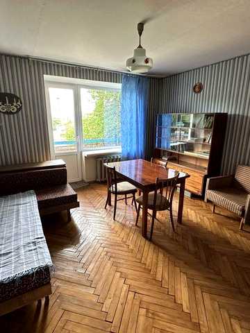 Продається 1 к. квартира, 2 поверх, м. Шептицький (Червоноград) за адресою С. Бандери 10